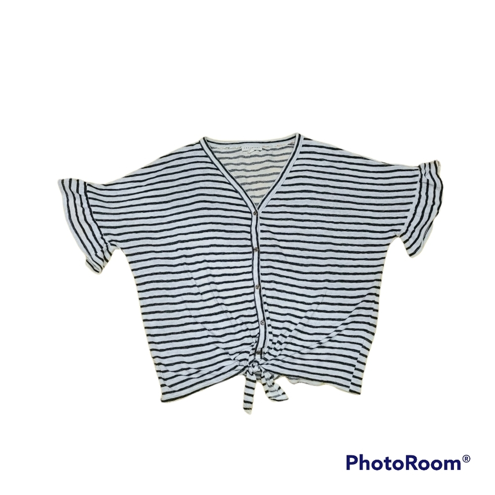 Retrology black and white striped tie front shirt XL